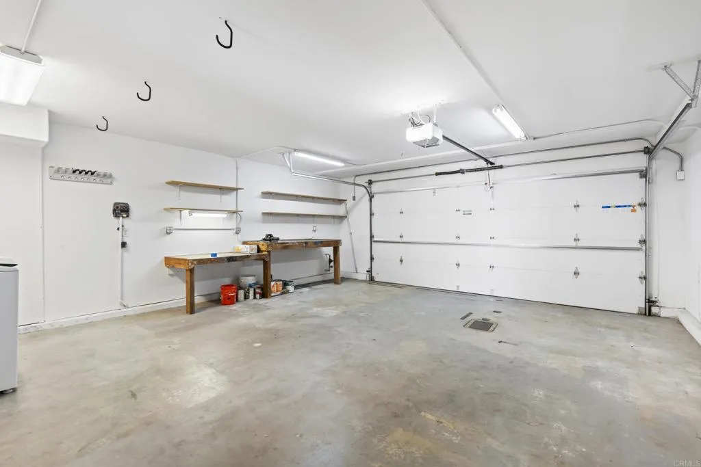 https://cdn.realtyfeed.com/cdn/127/306791027/e880f421647becfc7b8e00a6f81a1fa4.webp