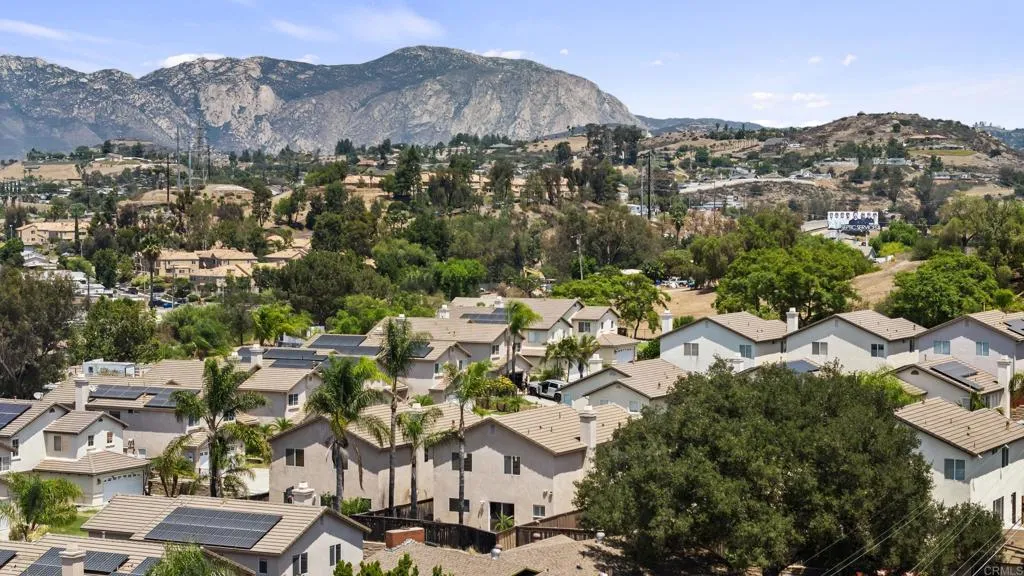 https://cdn.realtyfeed.com/cdn/127/306791027/f99d472b45723b97dd9600aeca065a50.webp