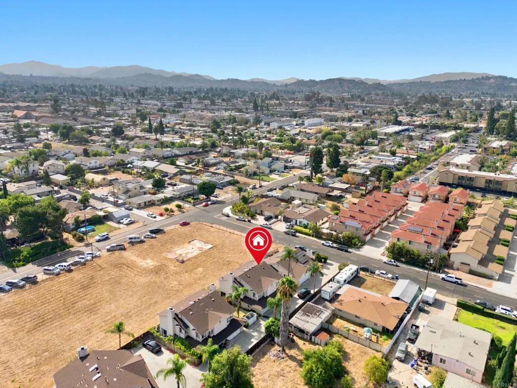 https://cdn.realtyfeed.com/cdn/127/306791041/32a1d18738dc2a5d0a7a4b08895006c2.webp