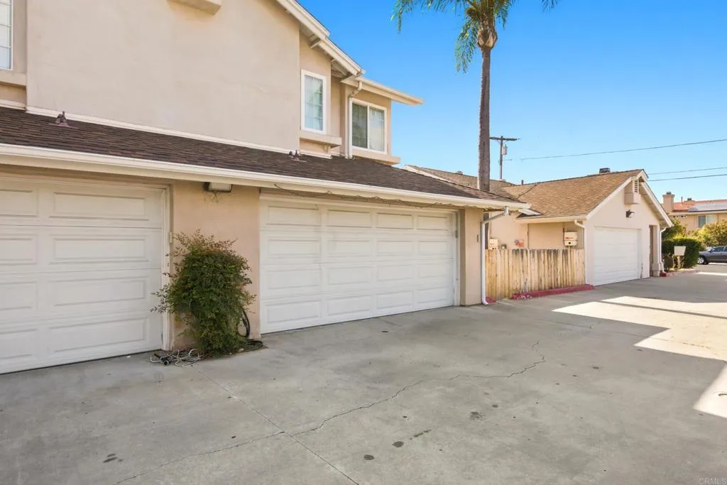 572 Hart Dr, El Cajon, CA 92021 - Main photo, El Cajon, CA