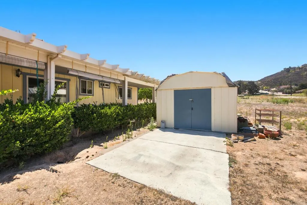 https://cdn.realtyfeed.com/cdn/127/306791044/4b4e9d04e3f51de2006b44158ad0db40.webp