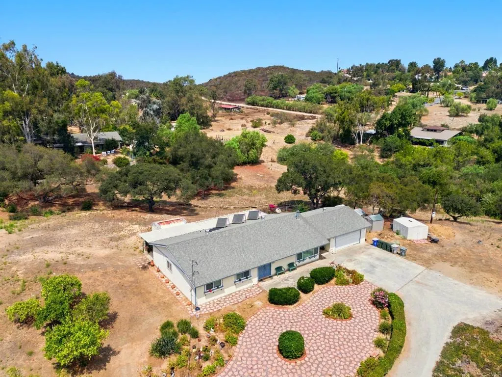 https://cdn.realtyfeed.com/cdn/127/306791044/61cab64ac9dee81a9235ddb6287e77ab.webp