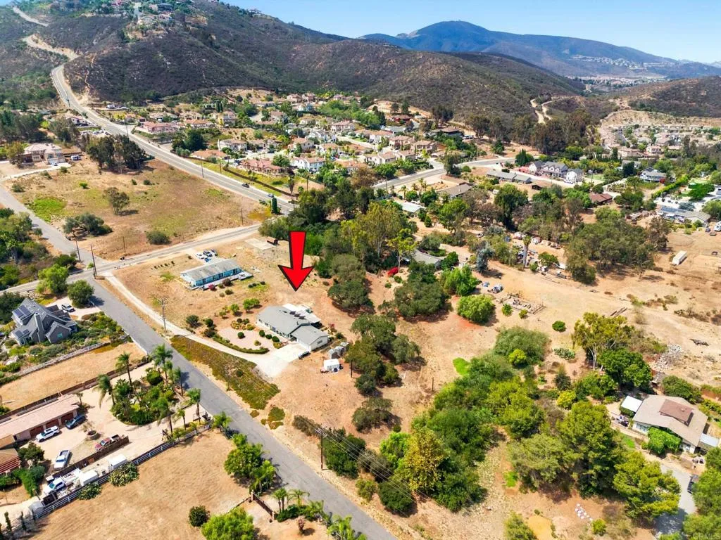 https://cdn.realtyfeed.com/cdn/127/306791044/b781627c73aeb5379c8570cc97b5191c.webp