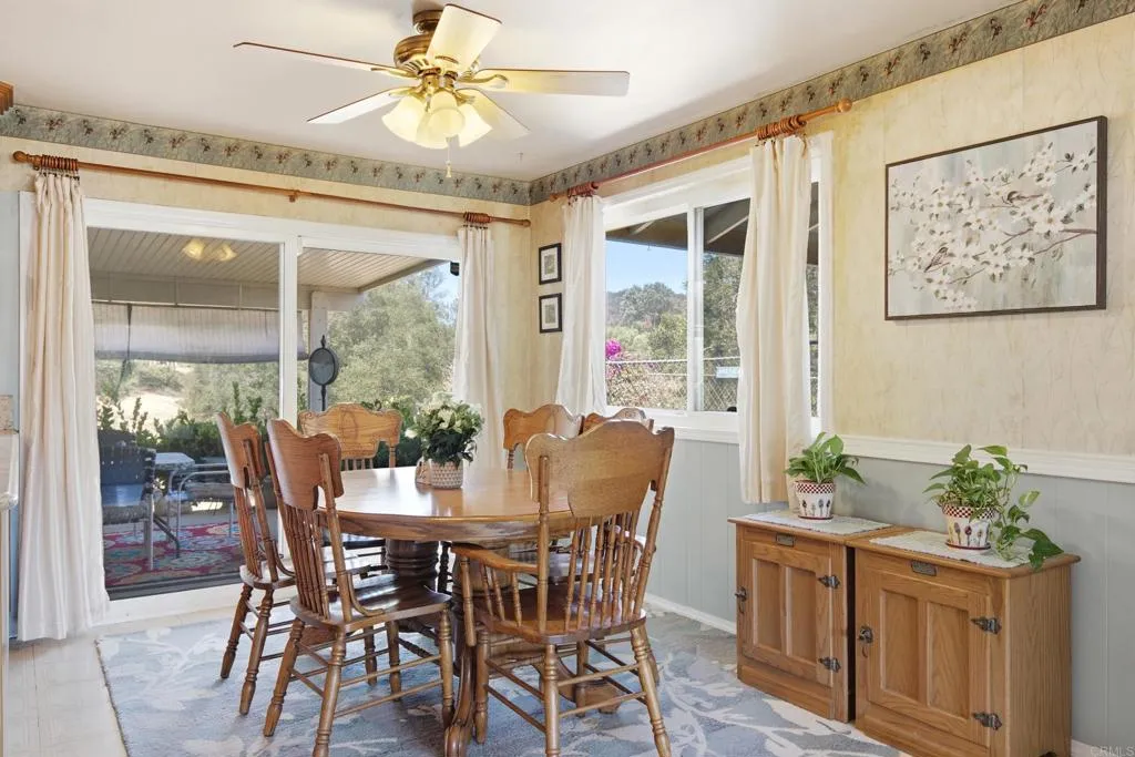 https://cdn.realtyfeed.com/cdn/127/306791044/cfc51faf2a01f9f51da7e4f497732ed3.webp