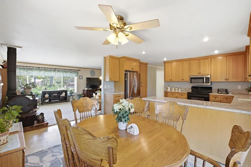 https://cdn.realtyfeed.com/cdn/127/306791044/d00221df05712c233e455779e283a57b.webp