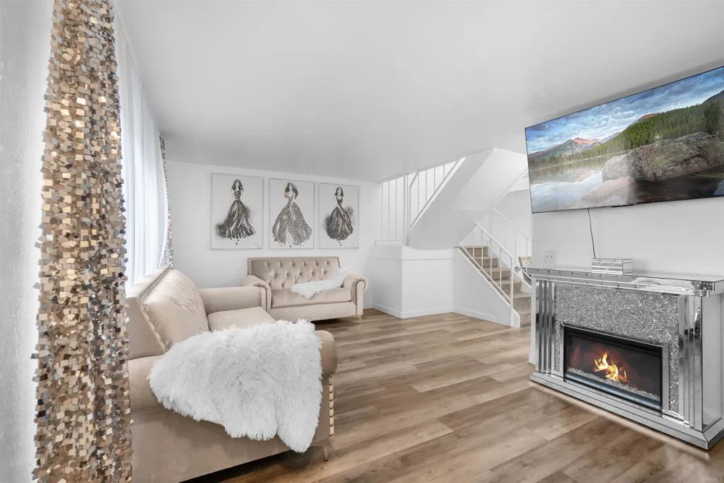 3075 Iris Avenue Unit B, San Ysidro, CA 92173 - Photo 4 of 26, San Ysidro, CA