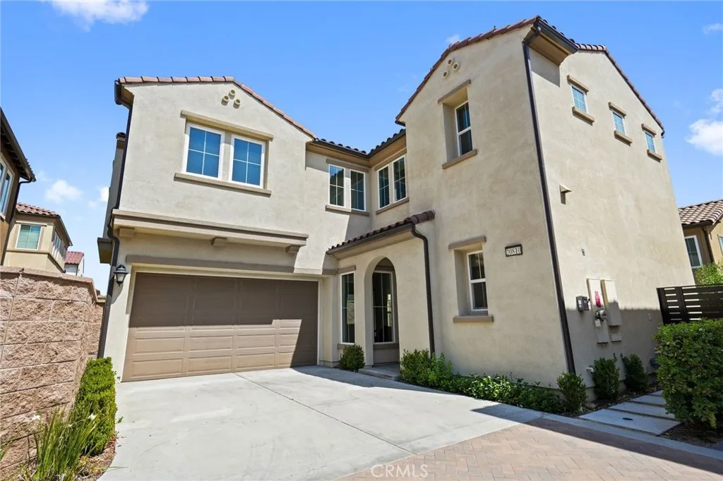 20810 W Acorn Circle