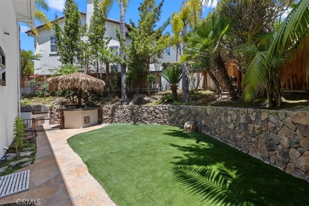 https://cdn.realtyfeed.com/cdn/127/306791101/1e483d4be1bf420d6152285de020bb63.webp