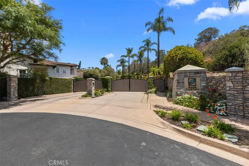 https://cdn.realtyfeed.com/cdn/127/306791101/ba7d55828c99f7802e33931d961fb56c.webp