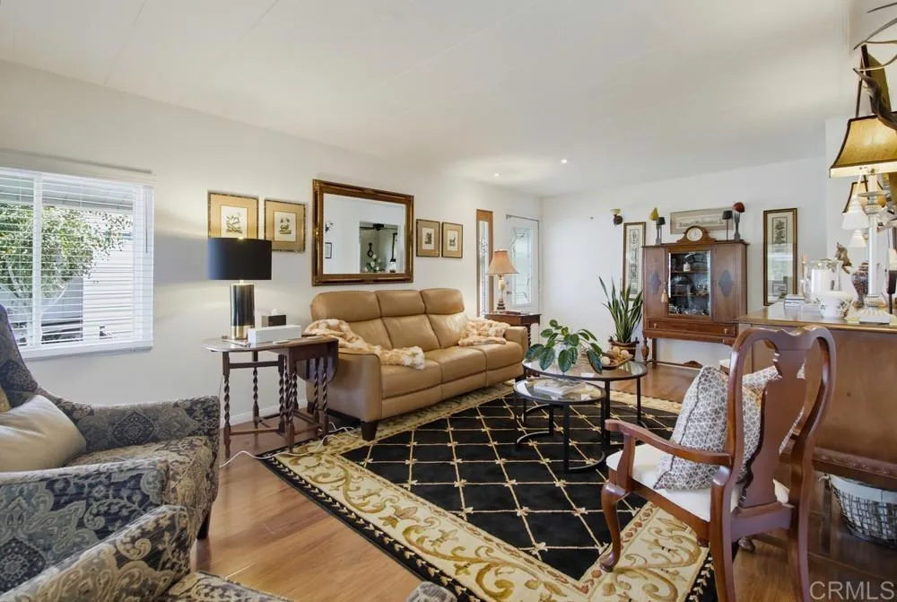 https://cdn.realtyfeed.com/cdn/127/306791215/2874ef3f5b879f669e6cc62e2fc726ee.webp