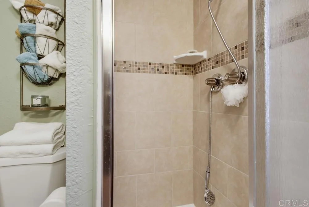 https://cdn.realtyfeed.com/cdn/127/306791215/2cafbbdcffd909311ebffbac70e06e1c.webp