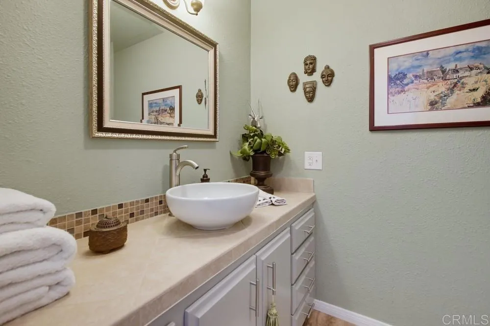 https://cdn.realtyfeed.com/cdn/127/306791215/c5be11a019dedb6d2680d8429c8f39b0.webp