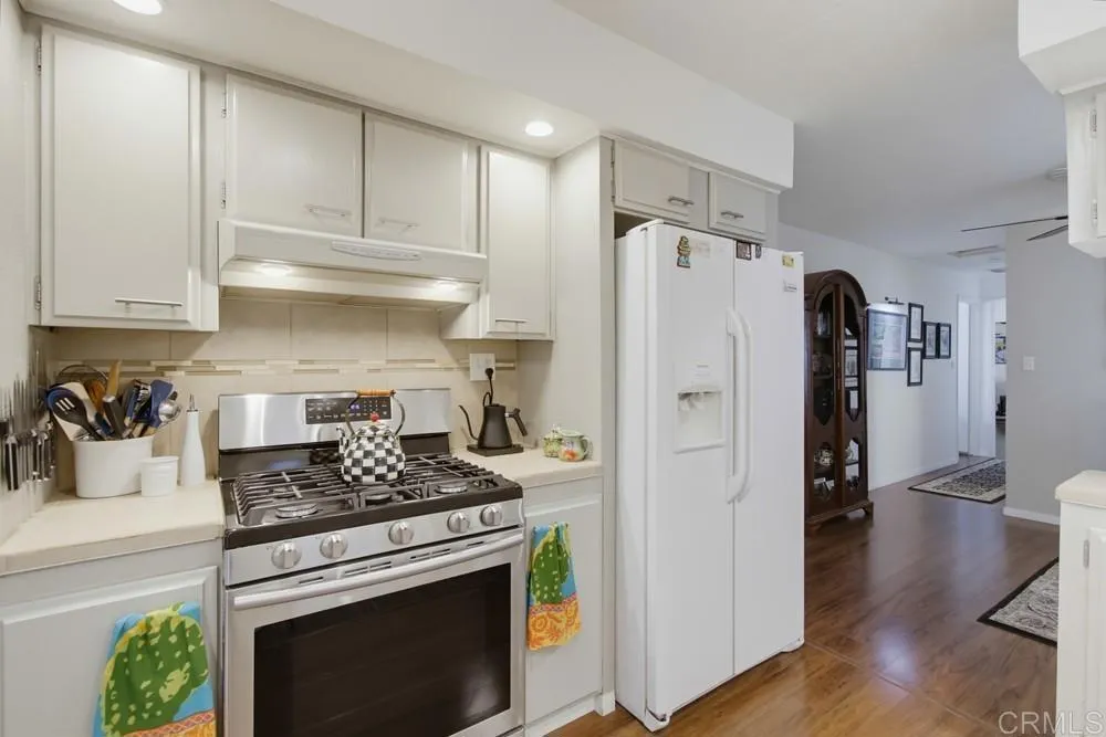 https://cdn.realtyfeed.com/cdn/127/306791215/ce1fde4425bc89666c02b4b90f3c96c8.webp