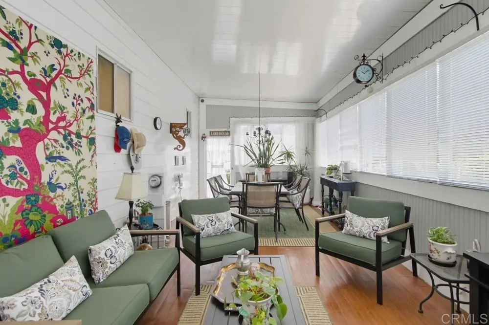 https://cdn.realtyfeed.com/cdn/127/306791215/eb8b72fbe9e1e9f6658eb35a5938c887.webp