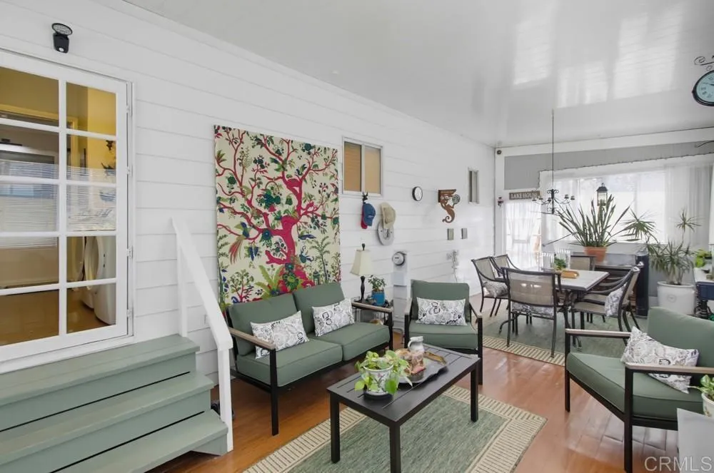 https://cdn.realtyfeed.com/cdn/127/306791215/f6bc41611354a6b25b071b30d42b059e.webp