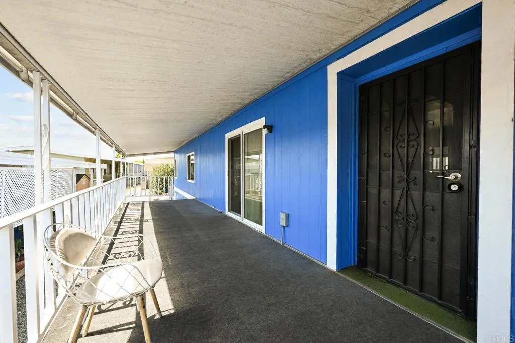 https://cdn.realtyfeed.com/cdn/127/306791216/351dd3a6d3d3cb594feb216e3ea80ece.webp