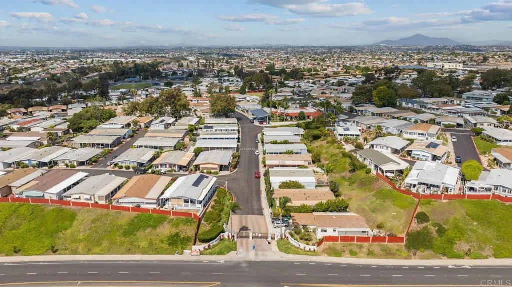 https://cdn.realtyfeed.com/cdn/127/306791216/5ba69fb1b9d4a415bd02ff82c484951e.webp