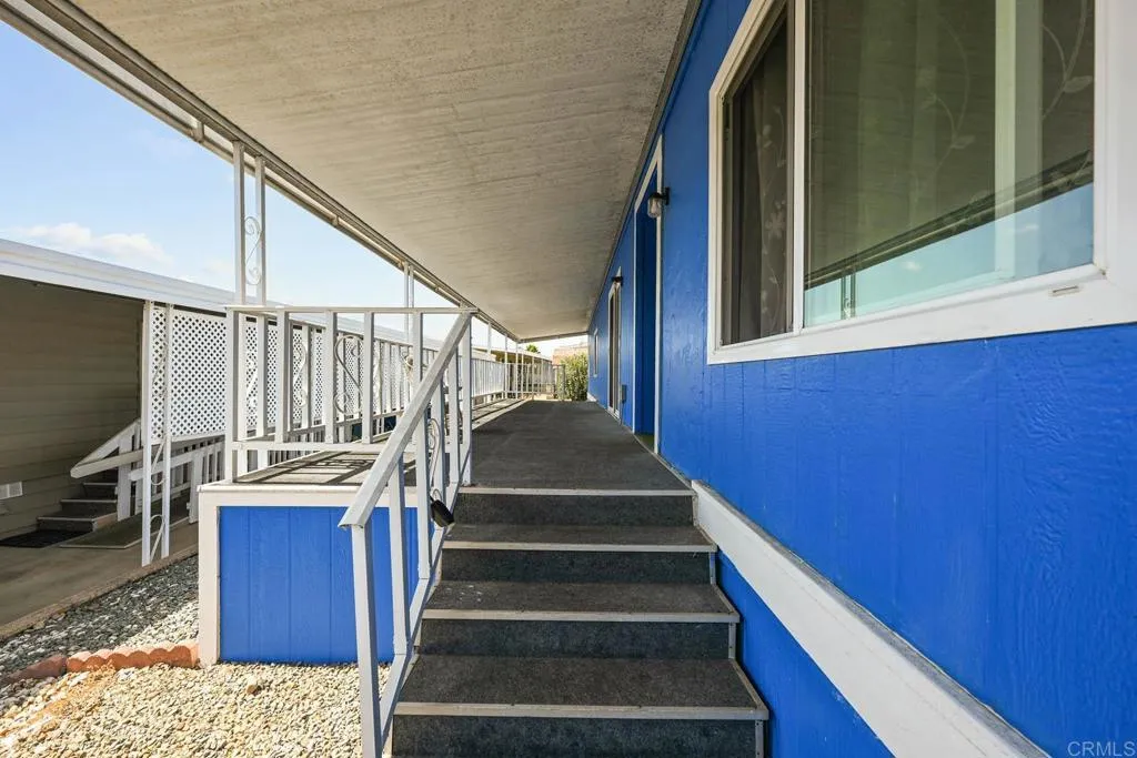 https://cdn.realtyfeed.com/cdn/127/306791216/ecd83cd7ce5bdb80c7724469a3b8c7bd.webp