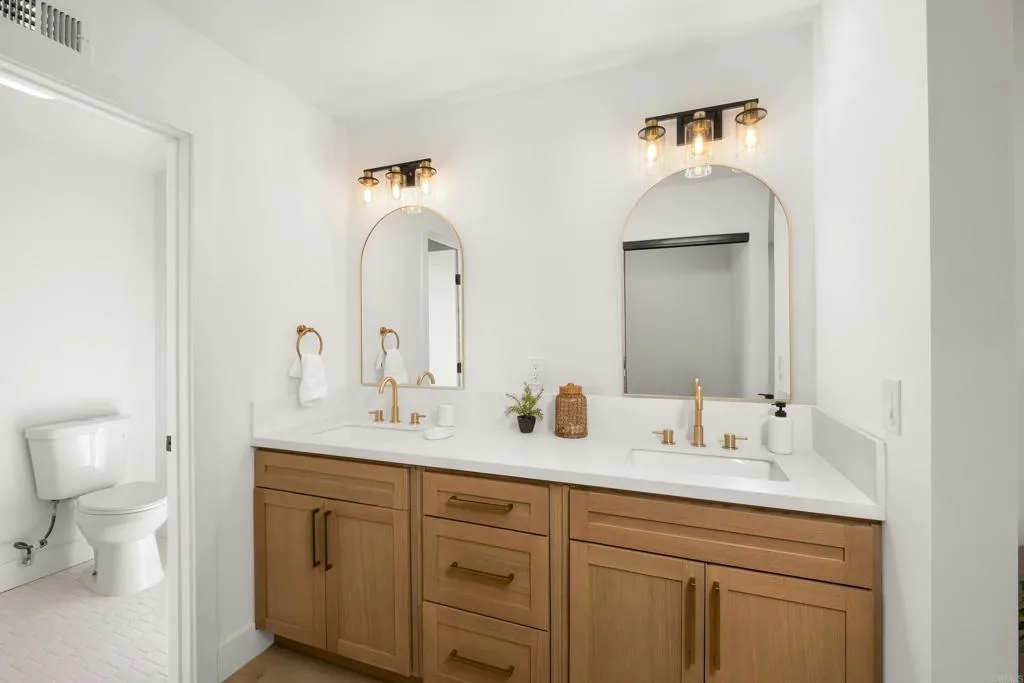 https://cdn.realtyfeed.com/cdn/127/306791235/151997c813ebd4b39f0f138198b3b547.webp