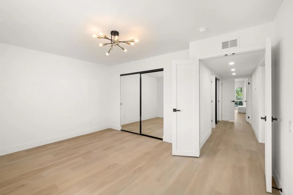 https://cdn.realtyfeed.com/cdn/127/306791235/7ce7f3d4f842ed61ec93e93cc56c3846.webp