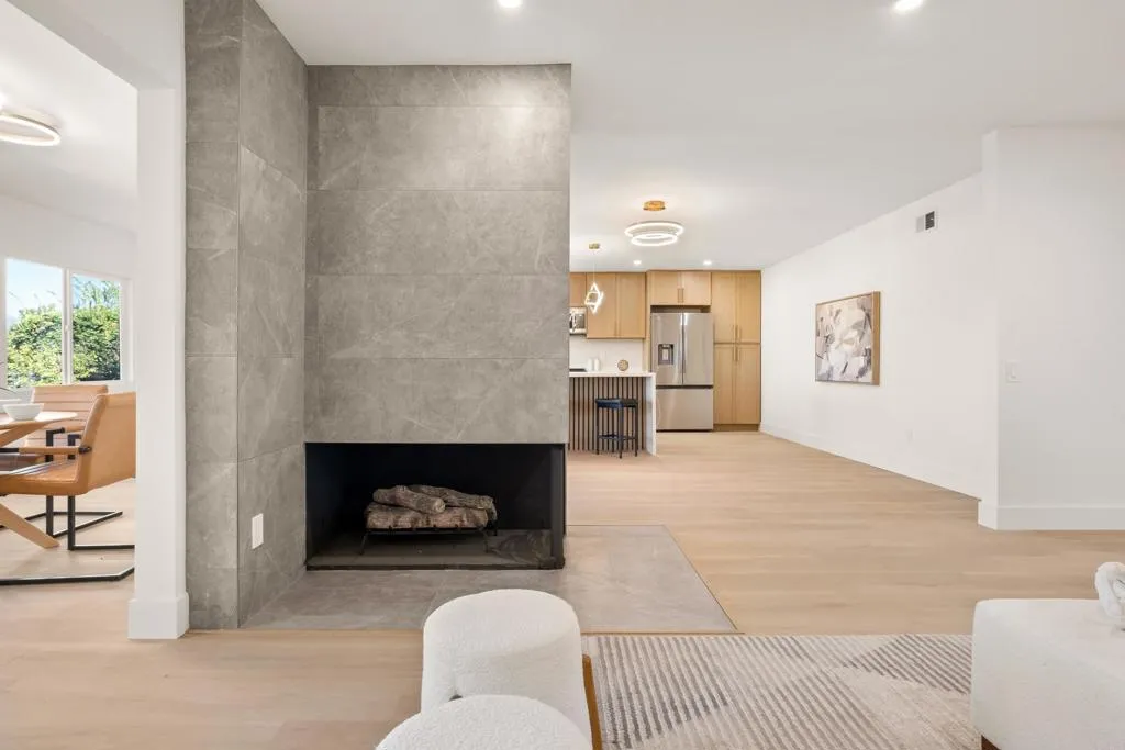 https://cdn.realtyfeed.com/cdn/127/306791235/8f86853115dfba21345bed06588d07a0.webp