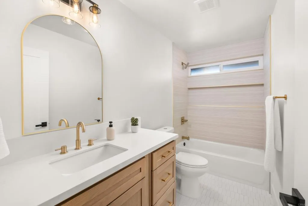 https://cdn.realtyfeed.com/cdn/127/306791235/cd2cb2726afbfdd3a1323ca42323c92d.webp