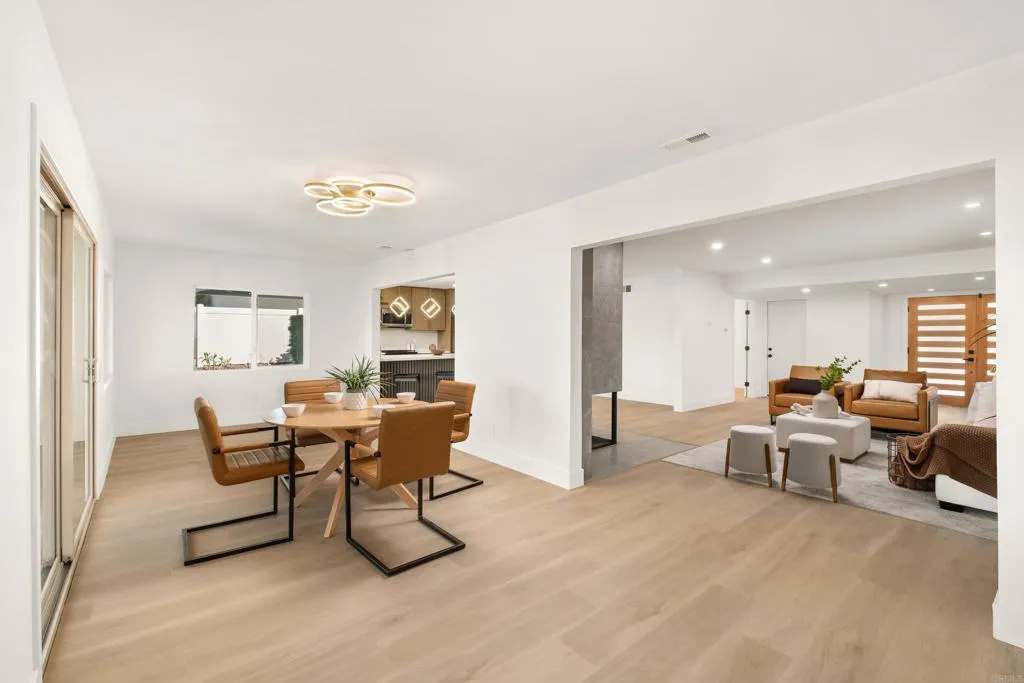 https://cdn.realtyfeed.com/cdn/127/306791235/df94147647b99091087d3a8ab00b6972.webp