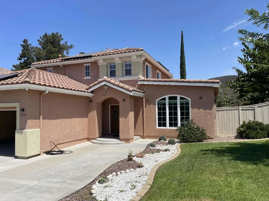 https://cdn.realtyfeed.com/cdn/127/306791239/c99f30ad54e90428a5c478f5db063638.webp