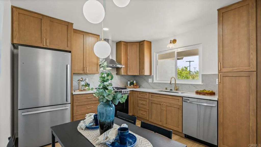 4588 Manitou Way, San Diego, CA 92117 - Main photo, San Diego, CA