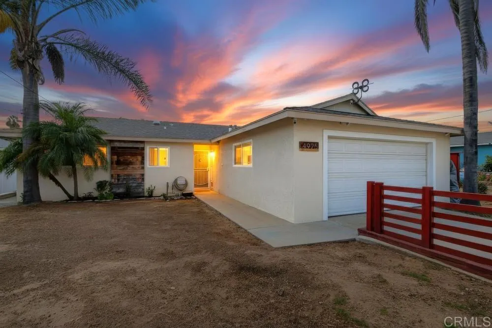 4925 Siesta Drive, Oceanside, CA 92057 - Main photo, Oceanside, CA