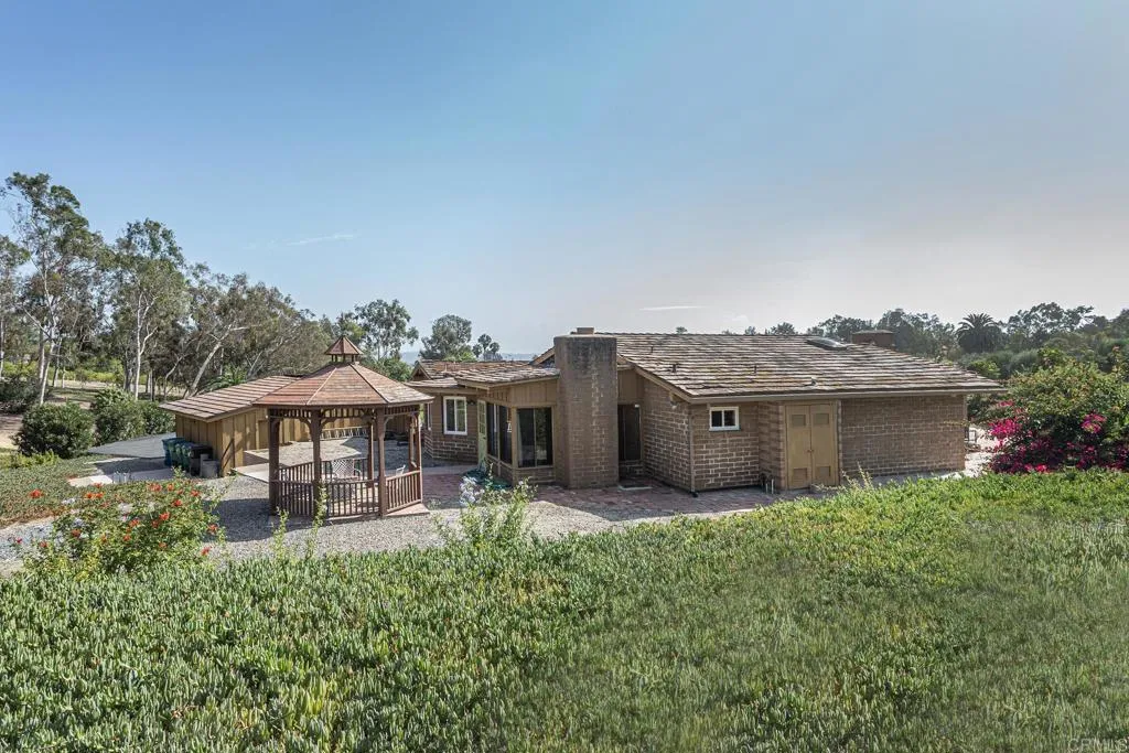 https://cdn.realtyfeed.com/cdn/127/306791299/3f21792908924ee1e31c7c0e47c1289c.webp