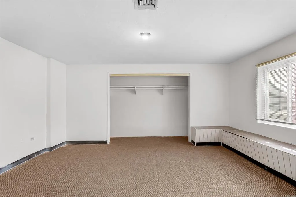https://cdn.realtyfeed.com/cdn/127/306791305/427e1b776bd86ce3095c15e8eef31613.webp
