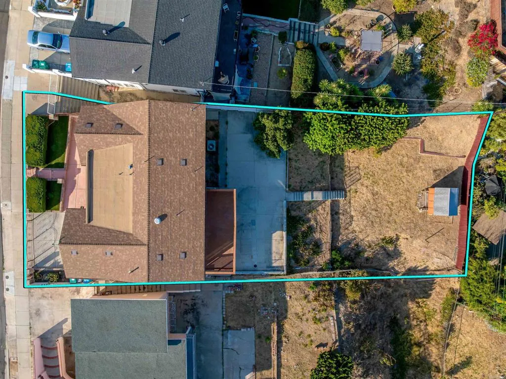 https://cdn.realtyfeed.com/cdn/127/306791305/f5af101a12f206004ed7a6302a7f22c3.webp