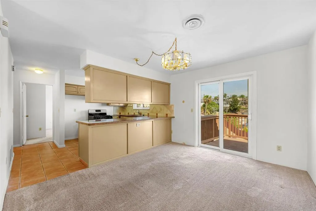 https://cdn.realtyfeed.com/cdn/127/306791305/fe24d3ee2a74ad883ea230fcba3b325c.webp