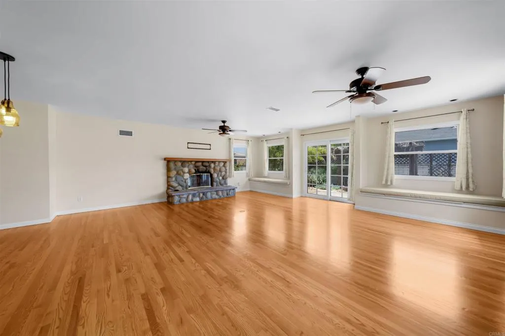 https://cdn.realtyfeed.com/cdn/127/306791382/872d8a269ab624f6669451b9eb23b9e3.webp