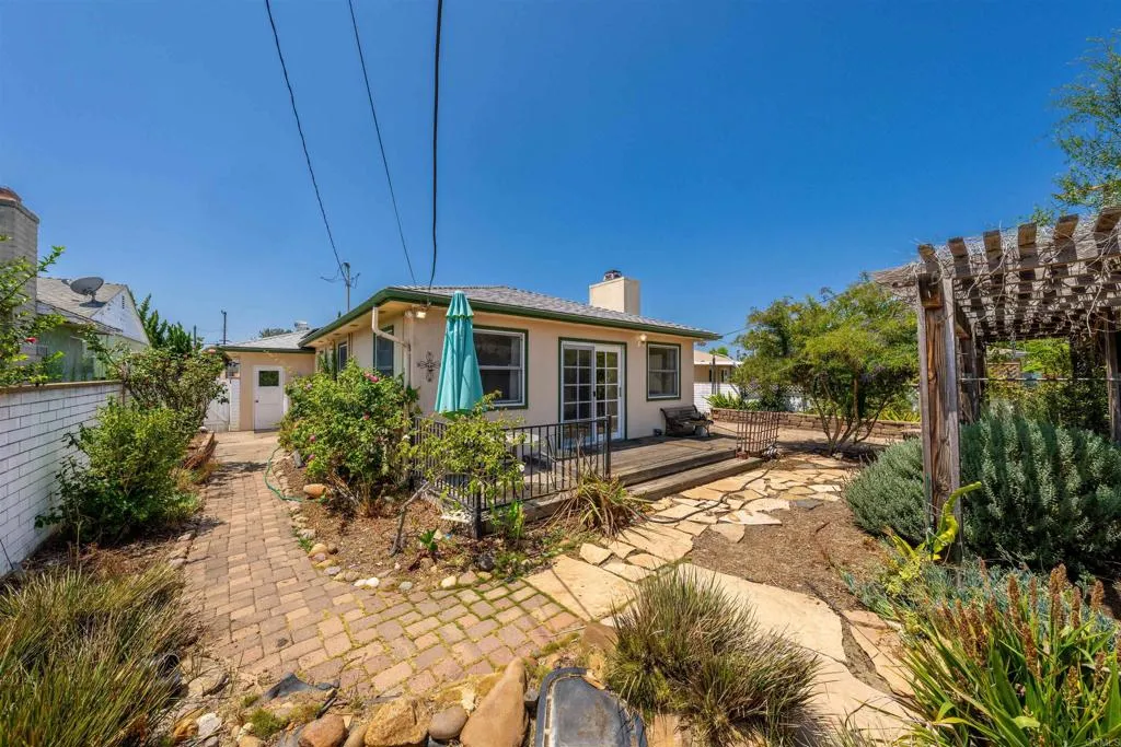 https://cdn.realtyfeed.com/cdn/127/306791382/9e1064c929c9c9eddc34552d337d9957.webp