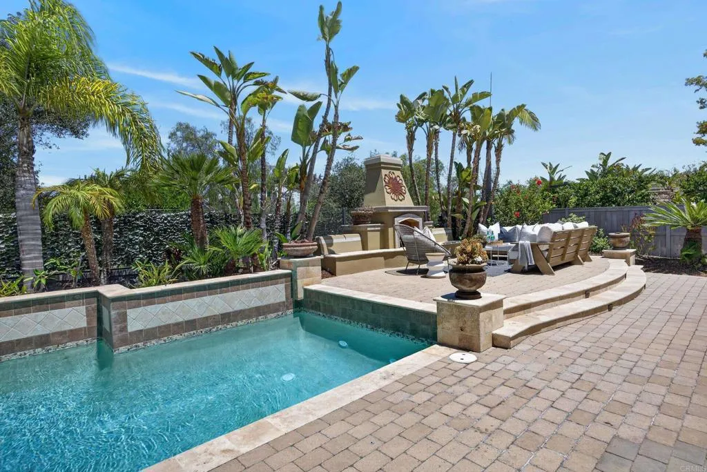 https://cdn.realtyfeed.com/cdn/127/306791389/27eaad85d9bb305fd8641a3666a4c62e.webp