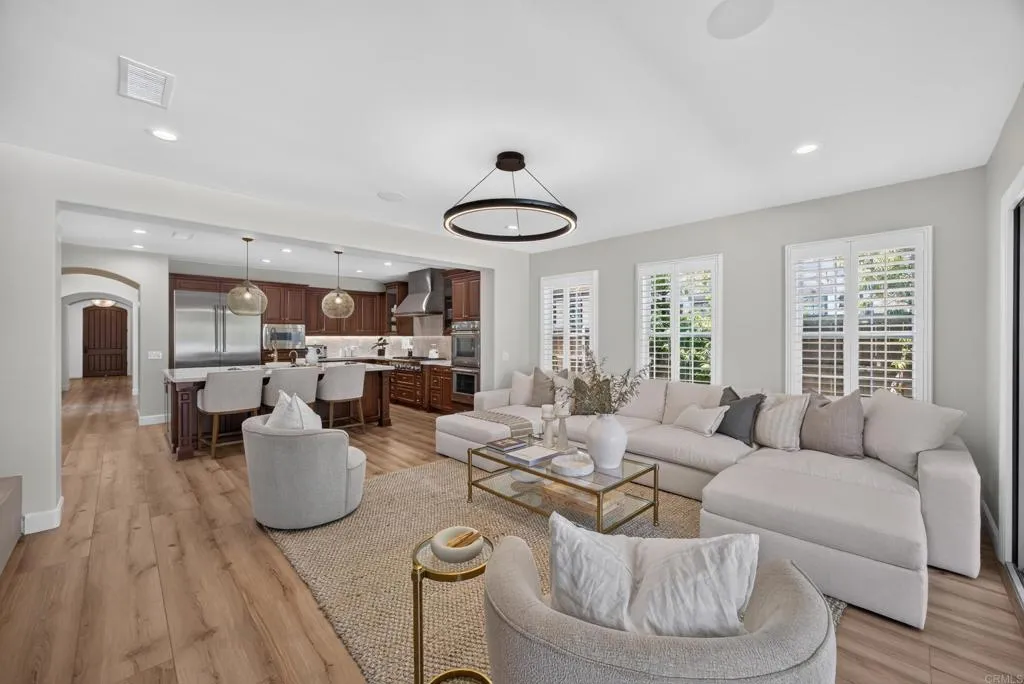 https://cdn.realtyfeed.com/cdn/127/306791389/2fae5552955536923f2c1056d930c106.webp