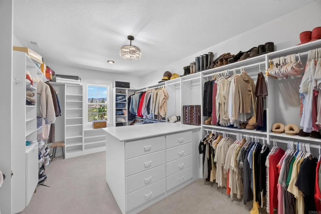 https://cdn.realtyfeed.com/cdn/127/306791389/f5855da4bd71dde41e6effd99145207f.webp