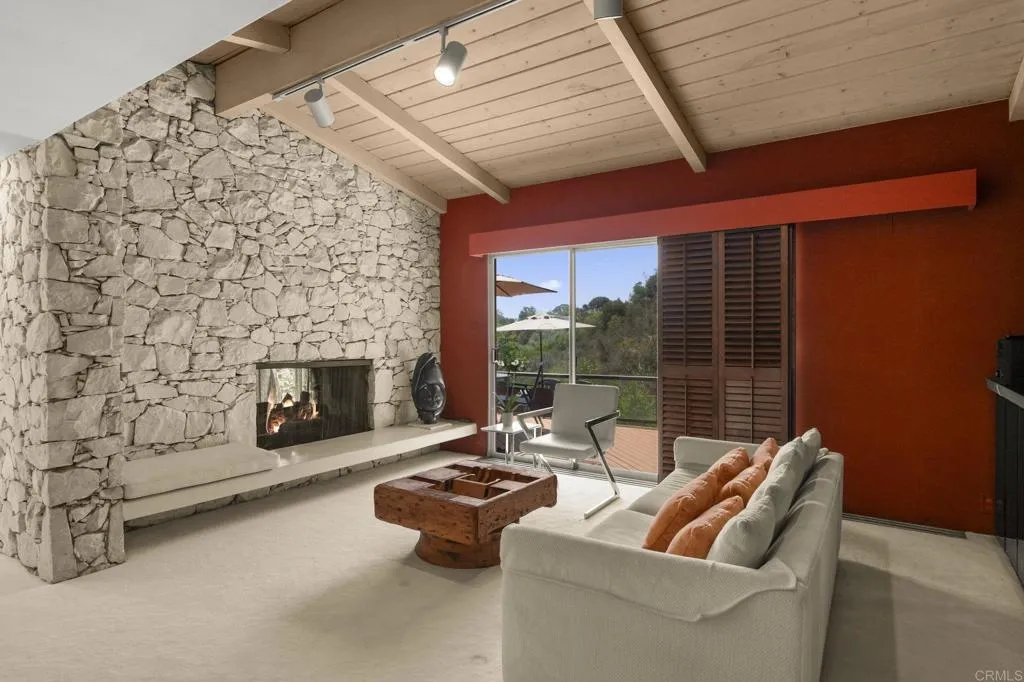 https://cdn.realtyfeed.com/cdn/127/306791433/27bcd222781b1a39728c2dce7743c7bd.webp