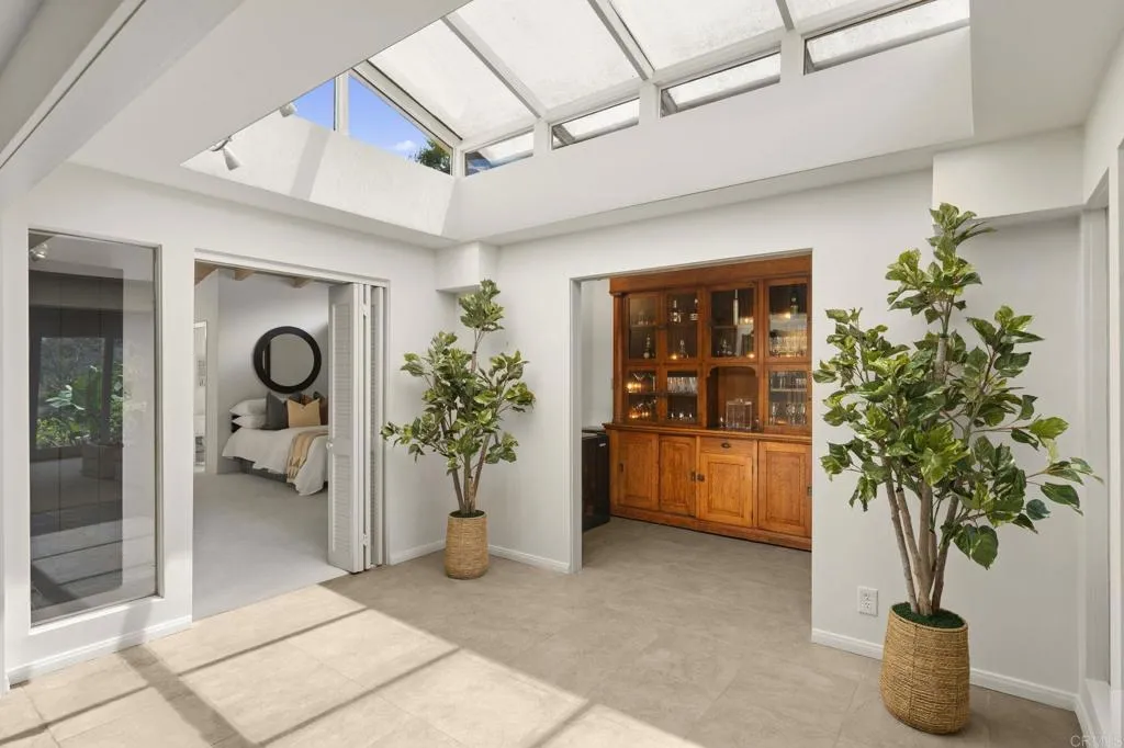 https://cdn.realtyfeed.com/cdn/127/306791433/40d07e14bb2b6534e76c357875ffdc7f.webp