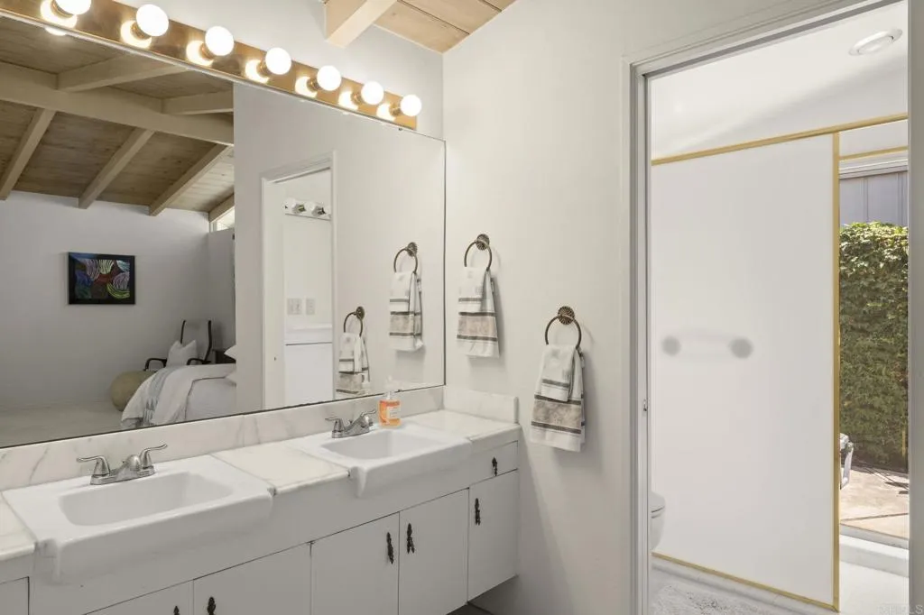 https://cdn.realtyfeed.com/cdn/127/306791433/4d491ba99b0219313f3717ceac84790a.webp
