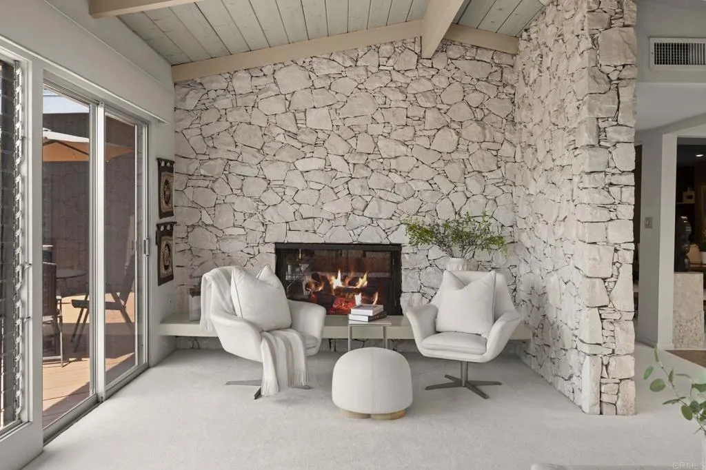 https://cdn.realtyfeed.com/cdn/127/306791433/c0d545511370362dec27260bdc80dff1.webp