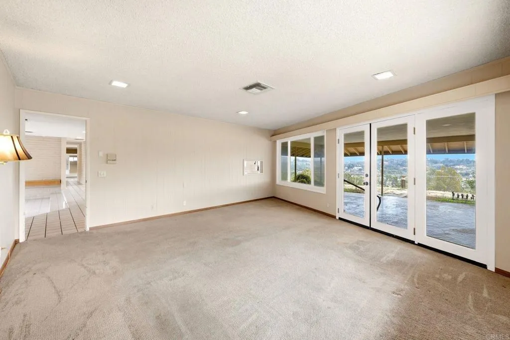 https://cdn.realtyfeed.com/cdn/127/306791455/06b29f083428c90994895cea9899609a.webp