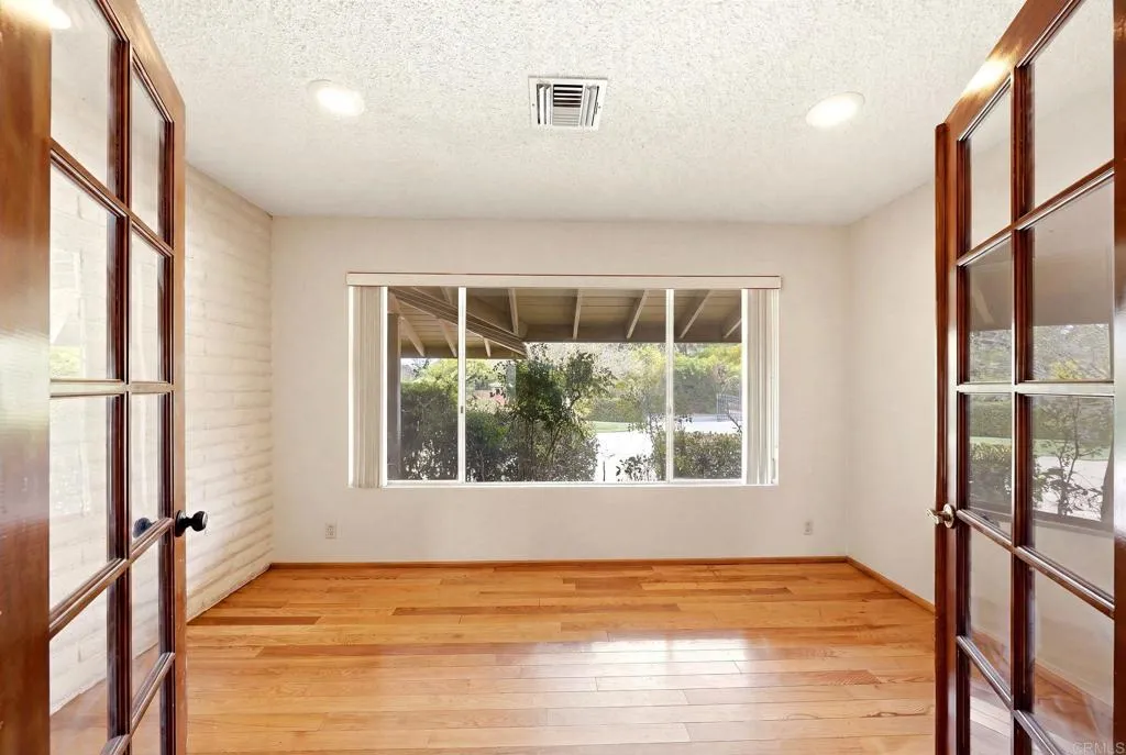 https://cdn.realtyfeed.com/cdn/127/306791455/35003524bd6e284d42f8b2dd3d0c835e.webp