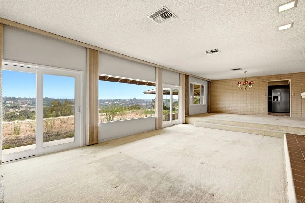 https://cdn.realtyfeed.com/cdn/127/306791455/41ac96d90d6ae2bed33970cd07999e97.webp