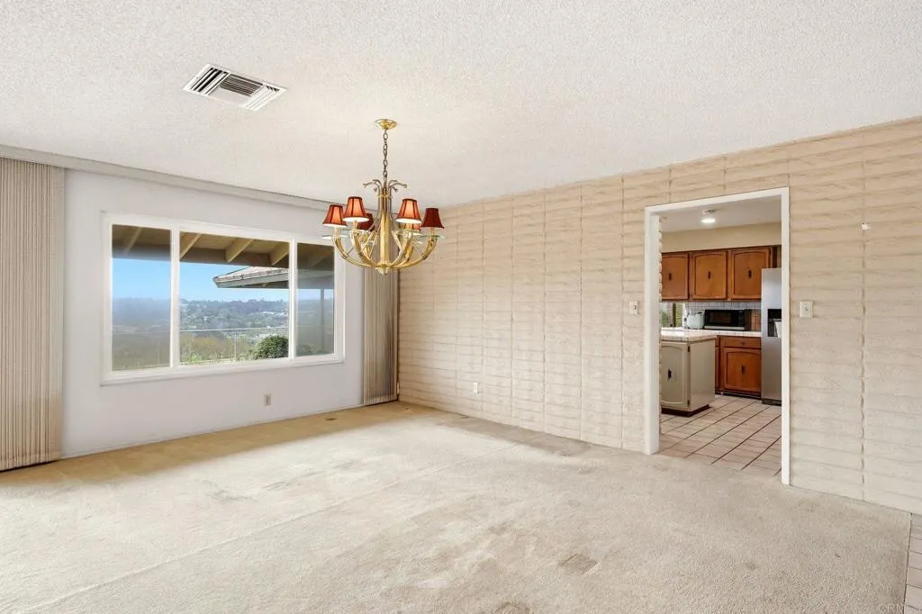 https://cdn.realtyfeed.com/cdn/127/306791455/8df717f9e37716f89b4decb21801882f.webp