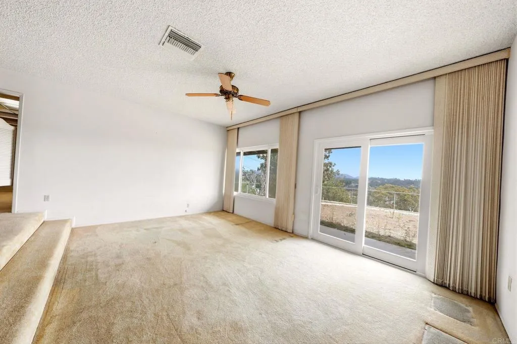 https://cdn.realtyfeed.com/cdn/127/306791455/936ca5151026814aca786b771c53a5c3.webp