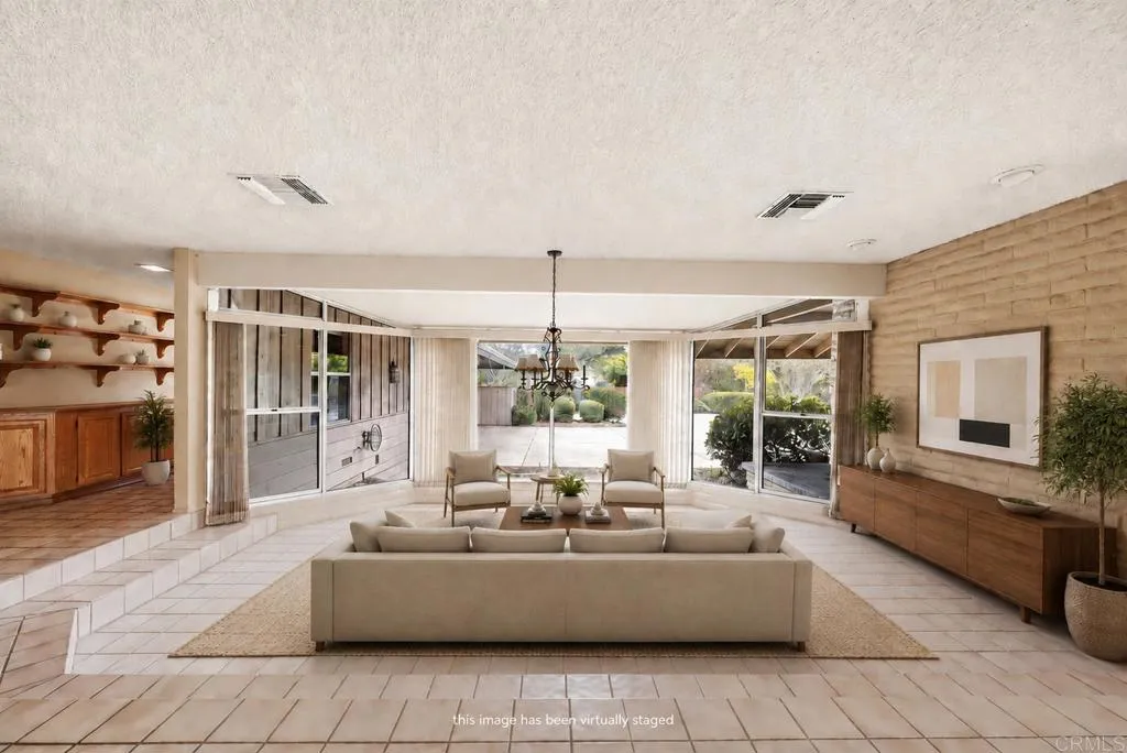 https://cdn.realtyfeed.com/cdn/127/306791455/994e17a6bfe5b5f23cb5fb35d70f9c16.webp