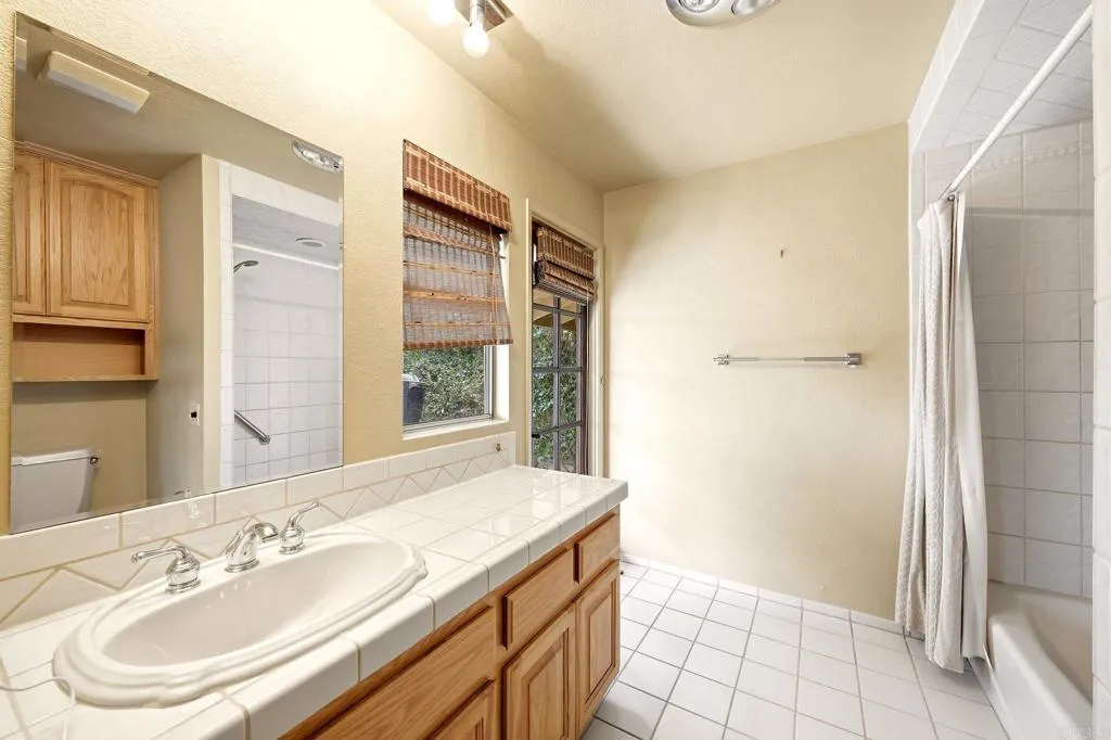 https://cdn.realtyfeed.com/cdn/127/306791455/d5a64552b92804f0183d8fa4a26a0b3d.webp